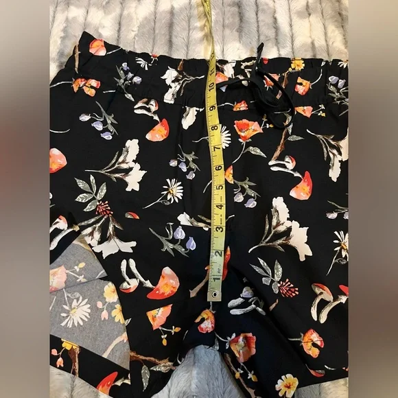 The North Face Women's Class V Shorts Size Large - Picture 13 of 13